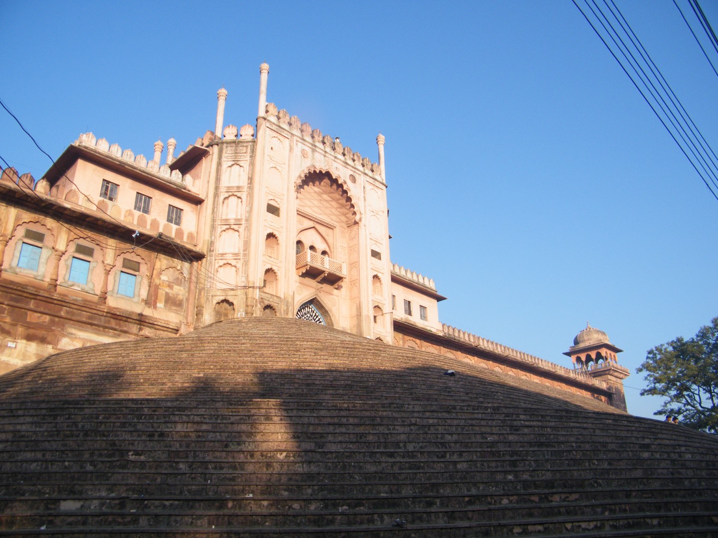 Taj-ul-Masajid, one of India's largest mosques, in Bhopal